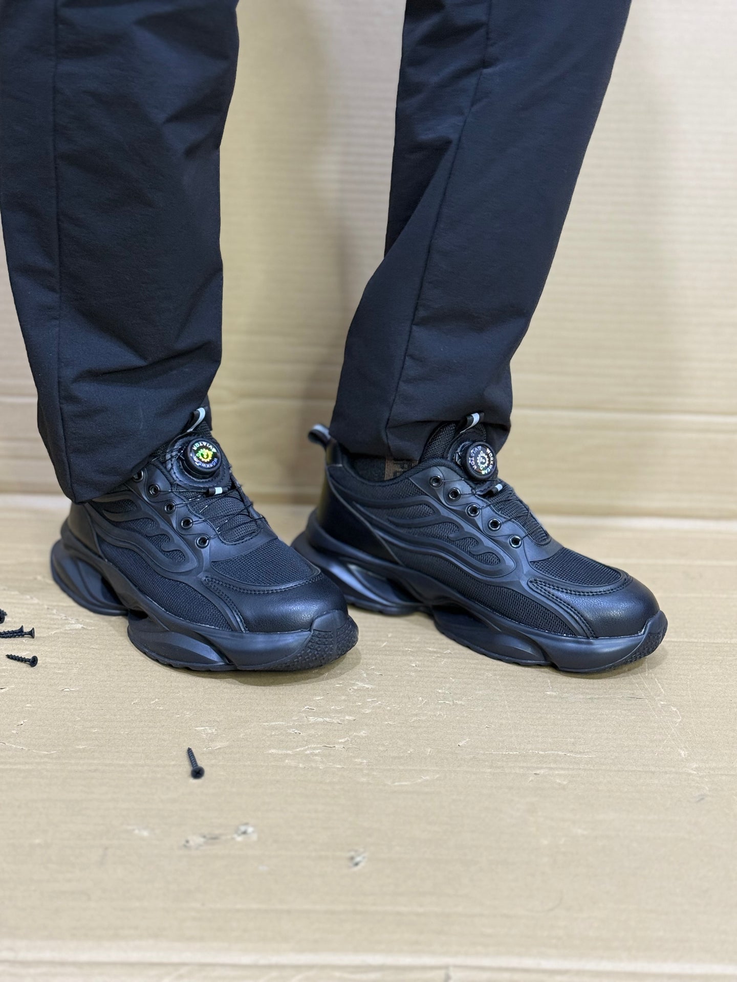 Men's Aviator Workwear Safety Shoes, Professional Steel Toe & Puncture Proof with Air Cushioned & Non Slip Sole - Breathable Shock-Absorbing Black and Grey