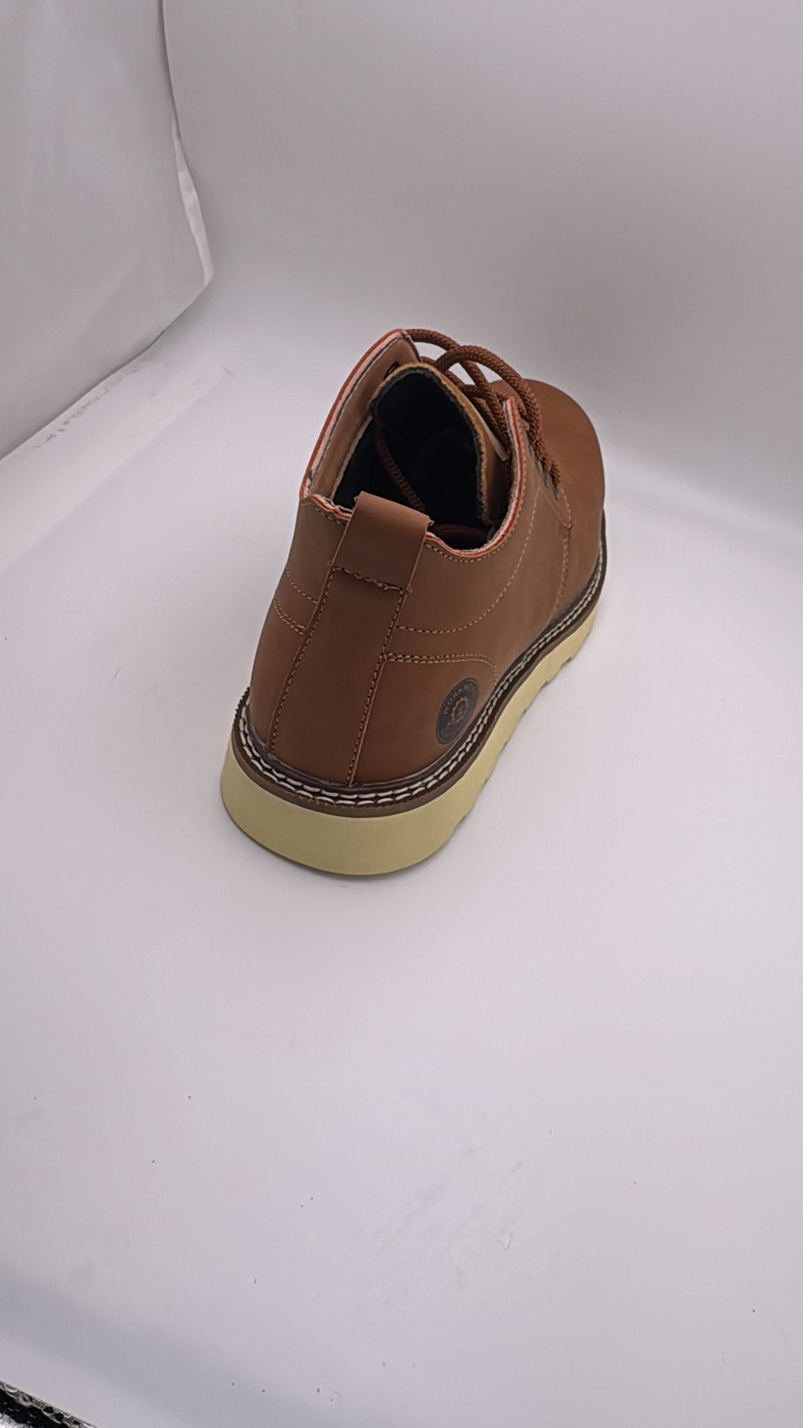 AV-1624 Composite Toe Work Shoe
