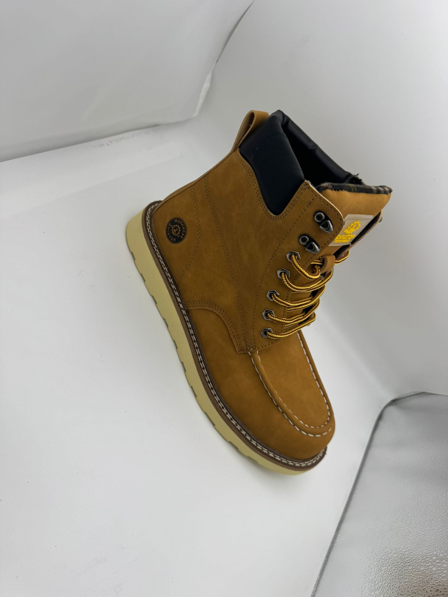 AV-1424 Composite Toe Work Shoe