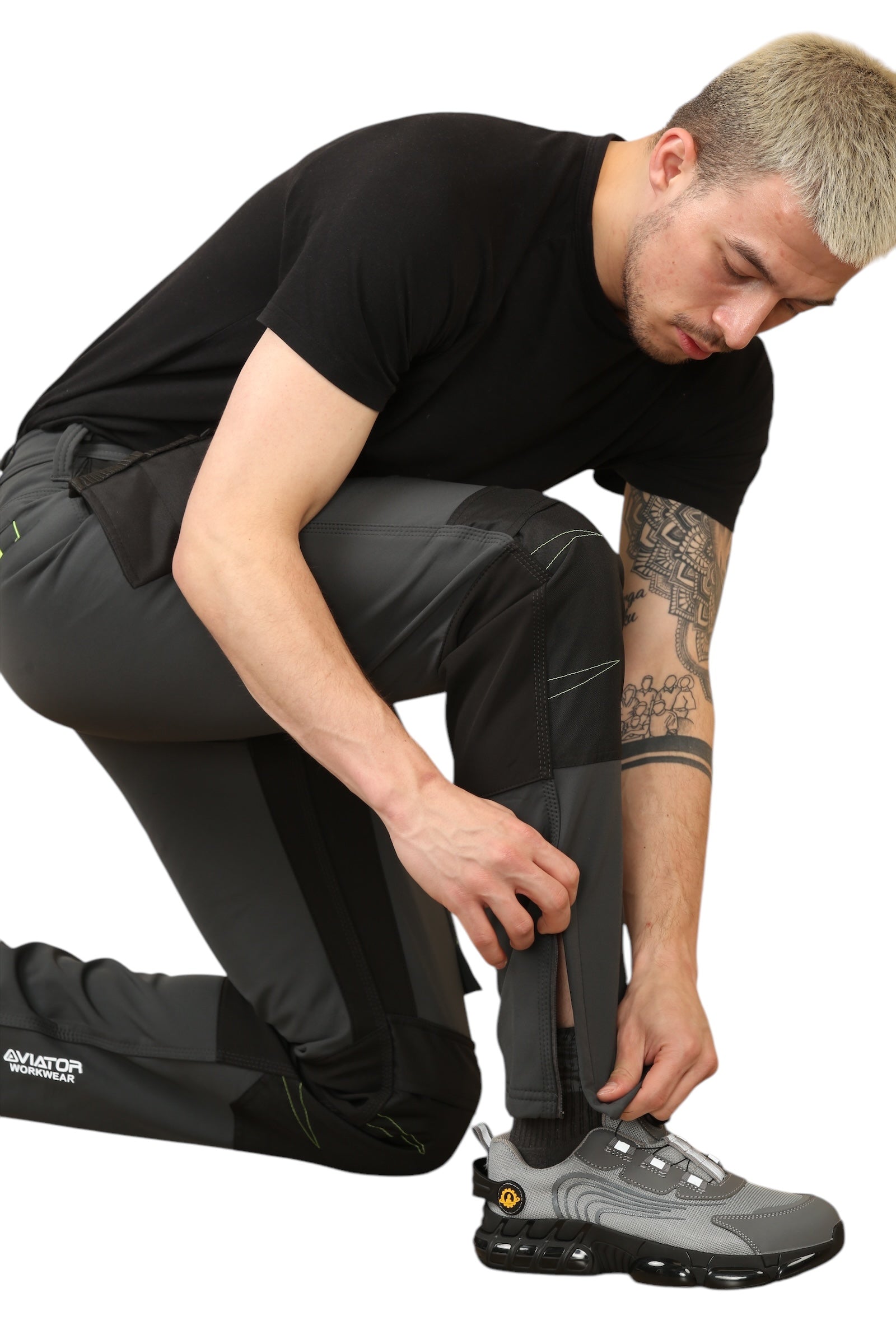 Mens Waterproof Work Trousers – Softshell Cargo Design with Holster Pockets